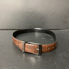 Load image into Gallery viewer, Boys Reversible Leather Belt
