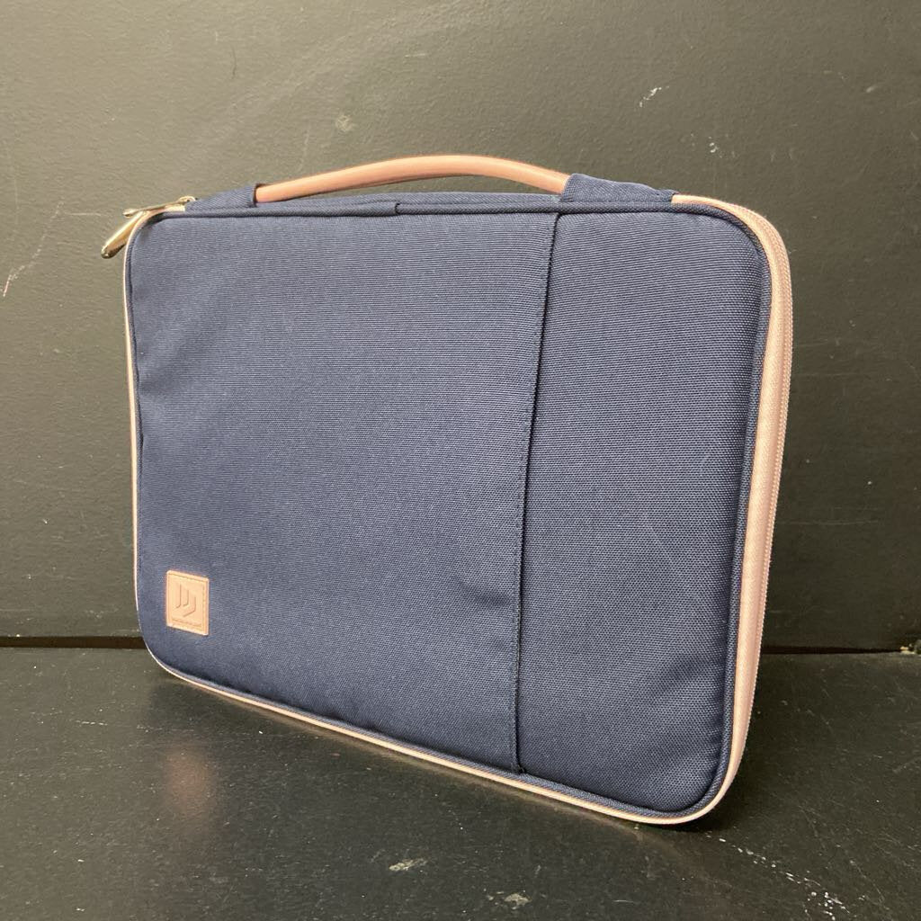 Tablet Sleeve Carrying Case (Dadanism)