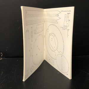 Make Your Own Working Paper Clock (NEW) (Perennial)