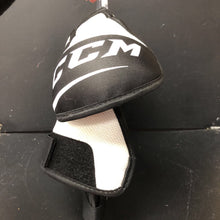 Load image into Gallery viewer, LTP Hockey Shoulder Pads (CCM)
