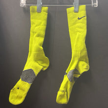 Load image into Gallery viewer, Boys Dri-Fit Socks
