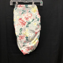 Load image into Gallery viewer, Flower Swaddle Wrap
