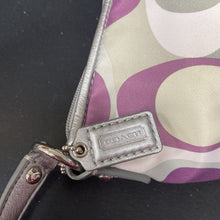 Load image into Gallery viewer, Handbag
