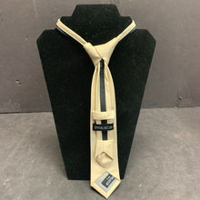 Load image into Gallery viewer, Boys Tie (Spring Notion)
