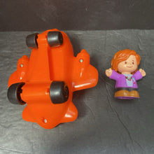 Load image into Gallery viewer, Airplane w/Figure
