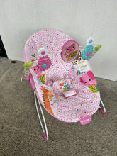 Load image into Gallery viewer, giraffe &amp; elephant vibrating bouncer seat
