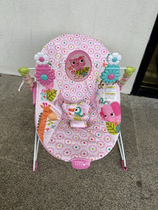 giraffe & elephant vibrating bouncer seat