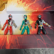 Load image into Gallery viewer, 5pk Dino Fury Battle Attackers Ranger Team w/Accessories (NEW)
