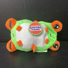 Load image into Gallery viewer, Reversible Tree Frog Plush (NEW) (Teeturtle)
