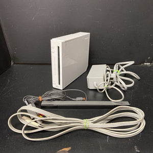 Game Console Model #RVL-001 w/Gamecube Ports
