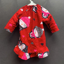 Load image into Gallery viewer, Penguin Nightgown for 18&quot; Doll
