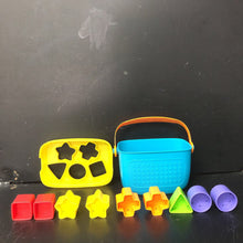 Load image into Gallery viewer, Shape Sorter w/Shapes
