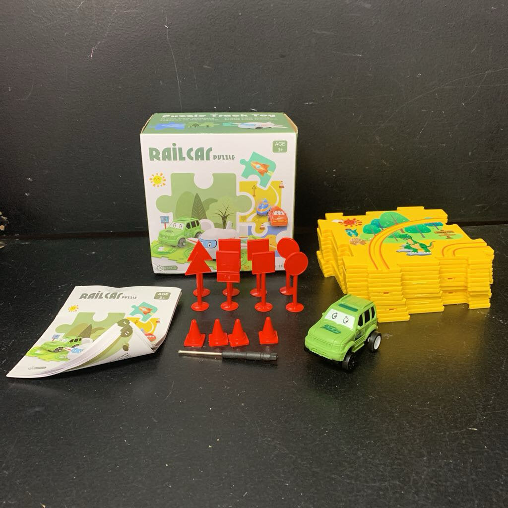 25pc Railcar Puzzle w/Car Battery Operated
