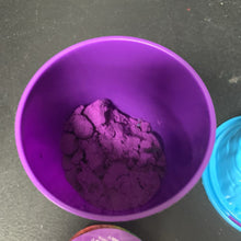 Load image into Gallery viewer, Surprise Wild Critters Sand w/Animal
