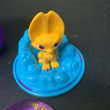 Load image into Gallery viewer, Surprise Wild Critters Sand w/Animal
