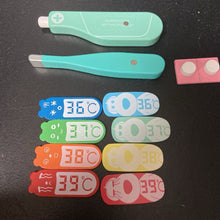 Load image into Gallery viewer, Wooden Magnetic Doctor Thermometer Set
