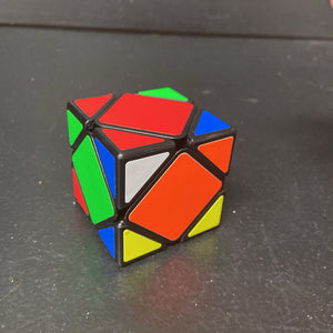 Skewb Rotating Puzzle (Qiyi)