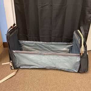Diaper Bag Backpack w/Changing Station (NEW) (Paurfu)