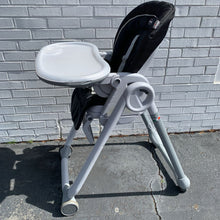 Load image into Gallery viewer, 5-in-1 Polly Progress Highchair
