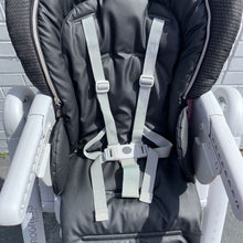 Load image into Gallery viewer, 5-in-1 Polly Progress Highchair
