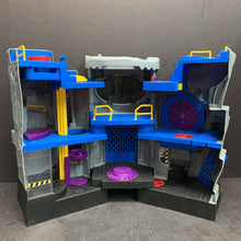 Load image into Gallery viewer, Imaginext DC Super Friends Transforming Batcave
