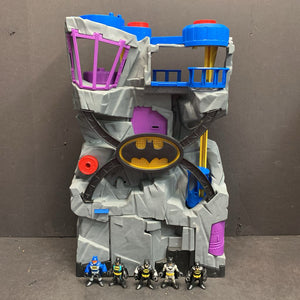 DC Super Friends Imaginext Batcave Battery Operated