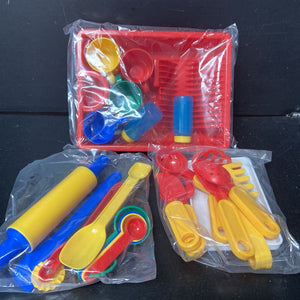 Pretend & Play Kitchen Set (NEW)