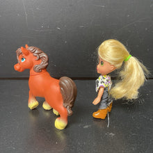 Load image into Gallery viewer, Country Kinz Rodeo Round Up Piper Doll w/Horse
