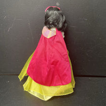 Load image into Gallery viewer, Snow White Doll 1992 Vintage Collectible
