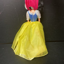 Load image into Gallery viewer, Snow White Doll 1992 Vintage Collectible
