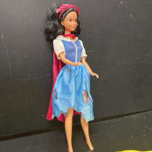 Load image into Gallery viewer, Snow White Doll 1992 Vintage Collectible
