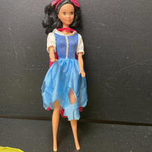 Load image into Gallery viewer, Snow White Doll 1992 Vintage Collectible
