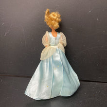 Load image into Gallery viewer, Cinderella Doll 1992 Vintage Collectible
