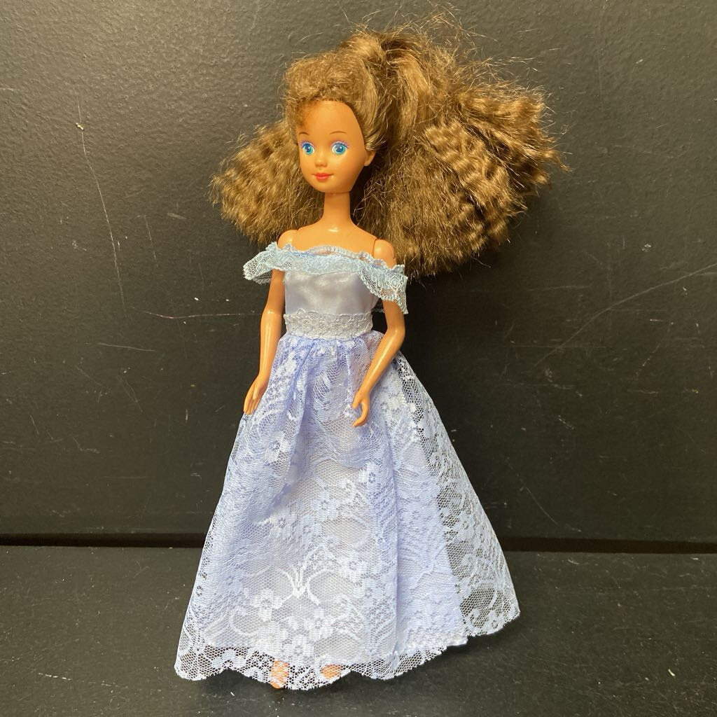 Romantic Wedding Flower Girl Doll 1987 Vintage Collectible