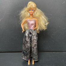 Load image into Gallery viewer, Sparkly Eyes Doll 1991 Vintage Collectible
