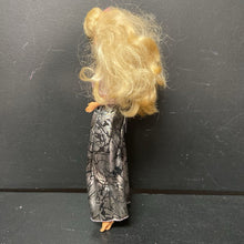Load image into Gallery viewer, Sparkly Eyes Doll 1991 Vintage Collectible
