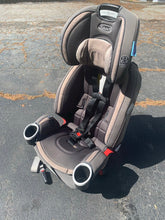 Load image into Gallery viewer, 4Ever DLX Toddler Car Seat (Manufactured 10/17/2019)
