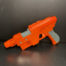 Load image into Gallery viewer, Star Wars Poe Dameron Dart Blaster Gun Battery Operated

