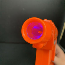 Load image into Gallery viewer, Star Wars Poe Dameron Dart Blaster Gun Battery Operated

