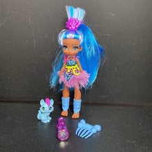 Load image into Gallery viewer, Tella Doll w/Pet &amp; Accessories (Cave Club)
