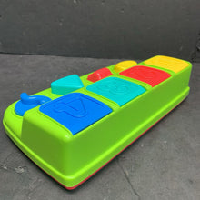 Load image into Gallery viewer, Fine Motor Skills Development Pop Up Peek a Boo Toy
