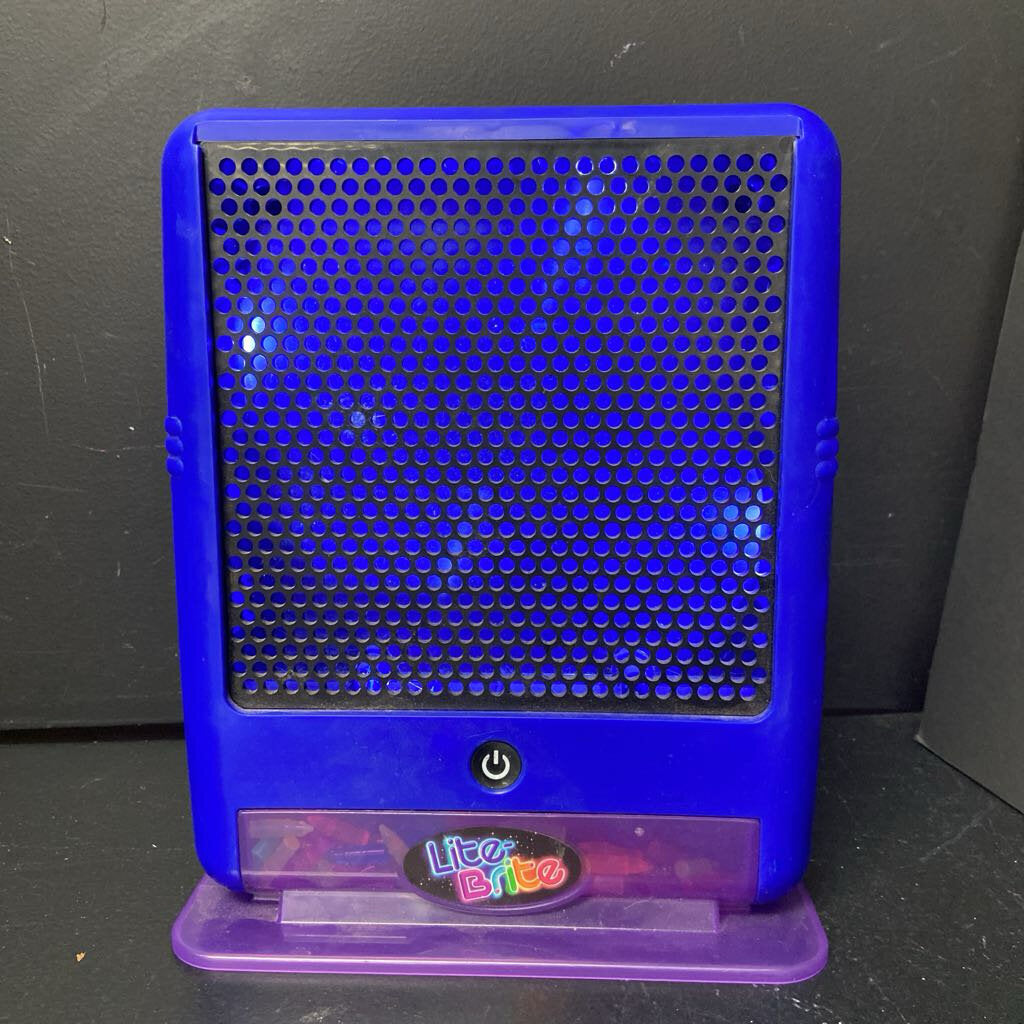 Light-Up LED Flat Screen Pegboard w/Pegs Battery Operated