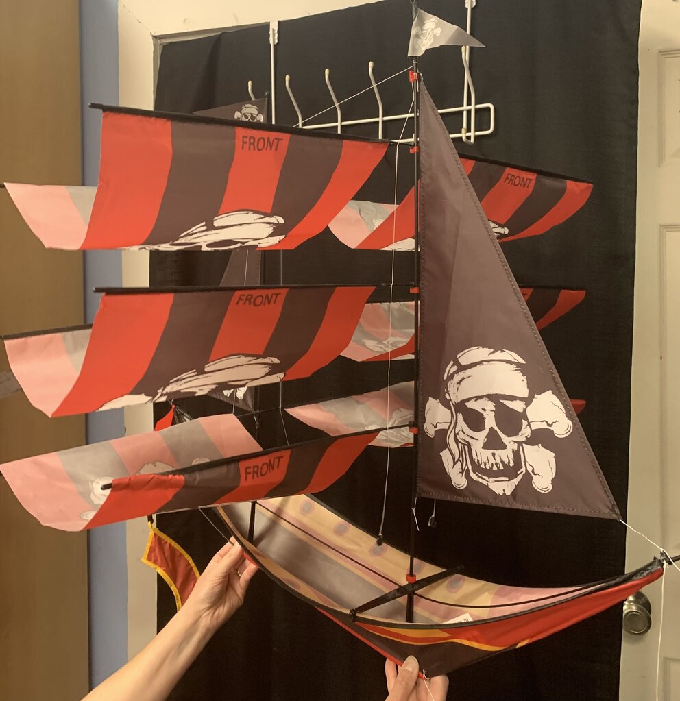 Nylon 3-D Pirate Ship Kite (Windsun)