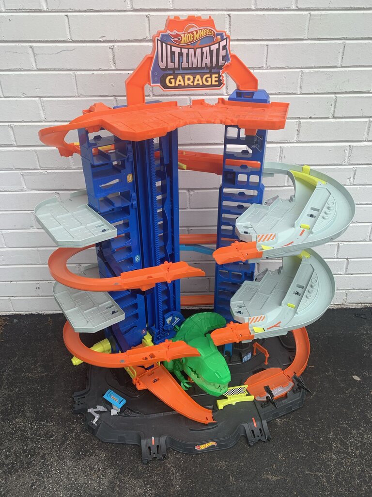 City Ultimate Garage Car Raceway Track