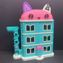 Load image into Gallery viewer, Gabby's Purrfect Dollhouse wAccessories Battery Operated (Gabby's Dollhouse)
