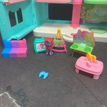 Load image into Gallery viewer, Gabby's Purrfect Dollhouse wAccessories Battery Operated (Gabby's Dollhouse)
