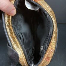 Load image into Gallery viewer, Sparkly Cat Shoulder Bag
