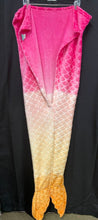 Load image into Gallery viewer, Mermaid Tail Blanket
