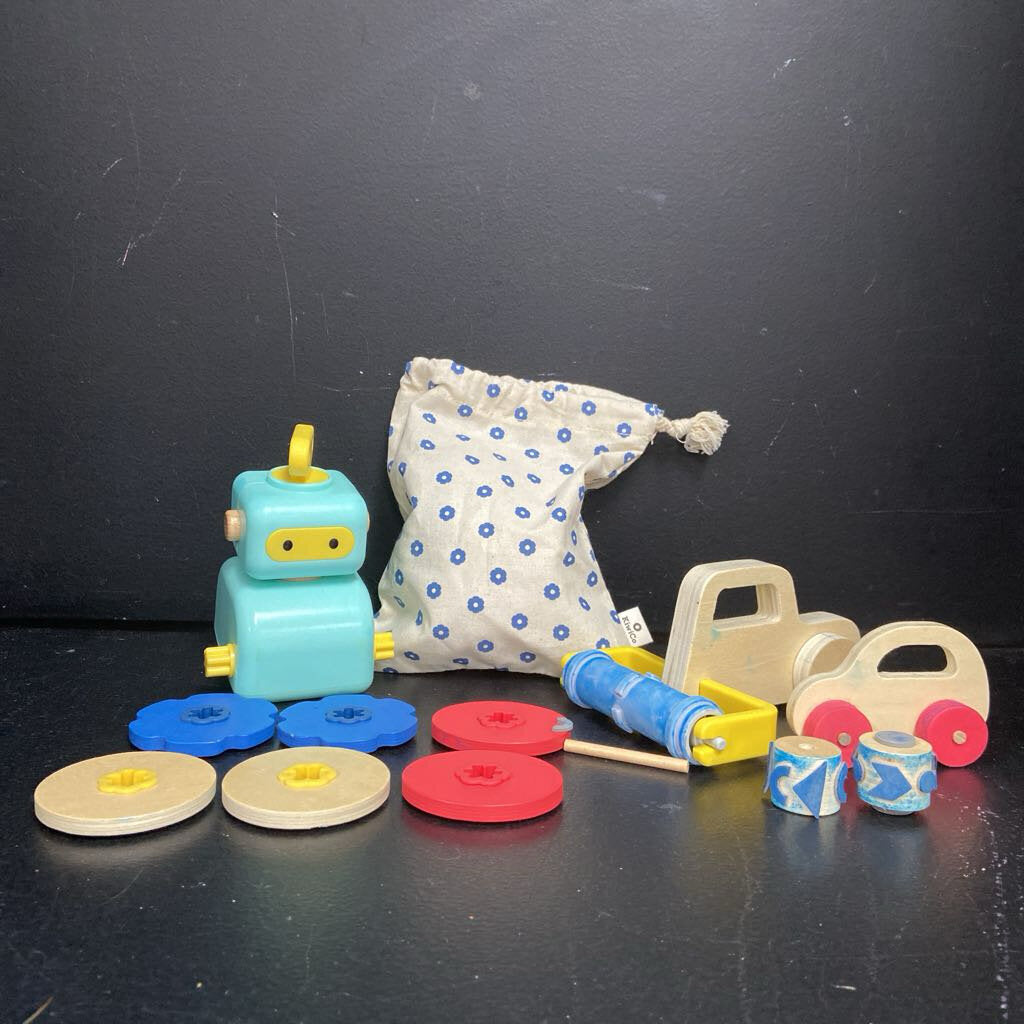 Rolling Wheels Kit (Kiwi Co.)