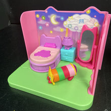 Load image into Gallery viewer, Pillow Cat Sweet Dreams Bedroom w/Accessories (Gabby's Dollhouse)
